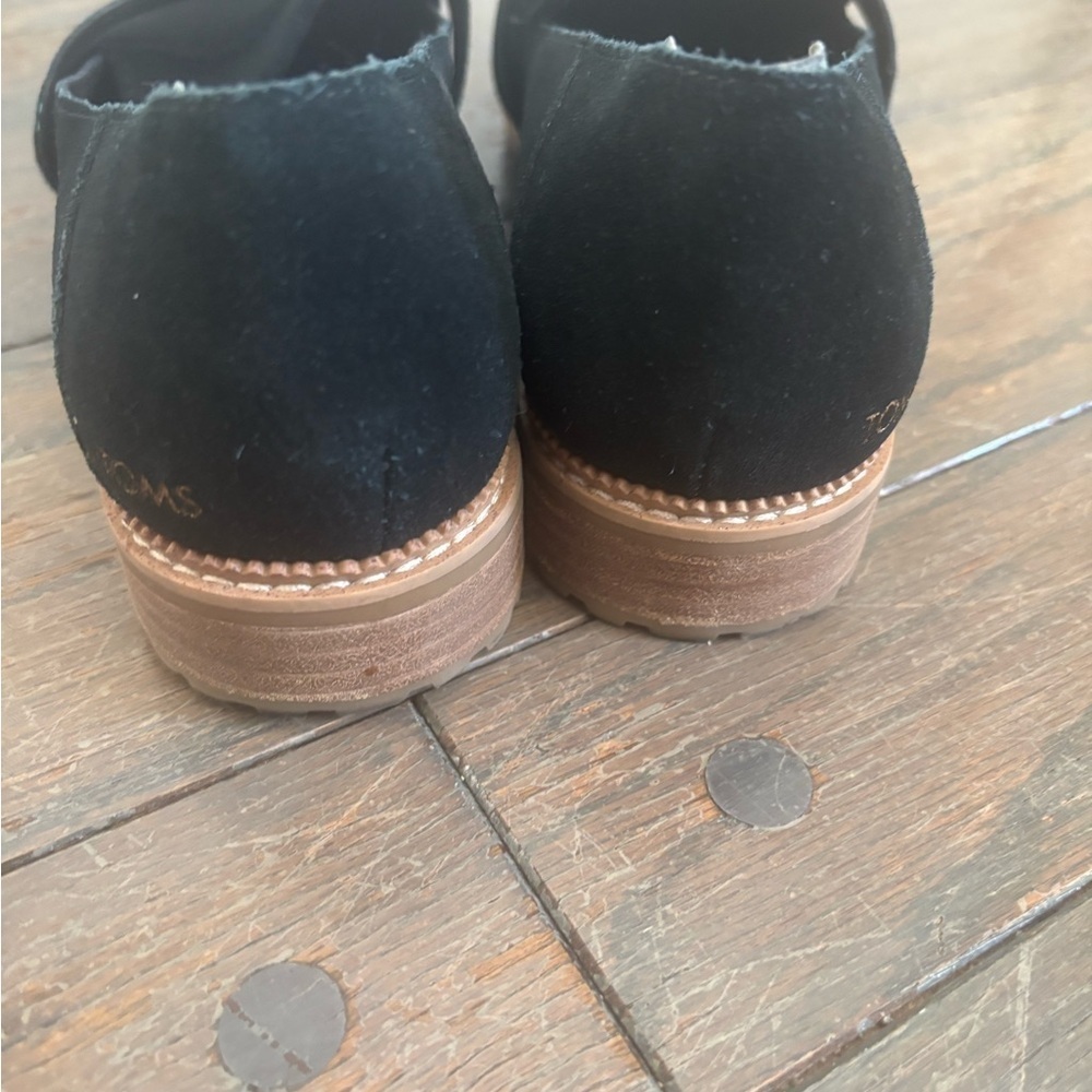 TOMS Women's Mallory Classic Black Suede Loafers Size 9 minimalist - Picture 3 of 6